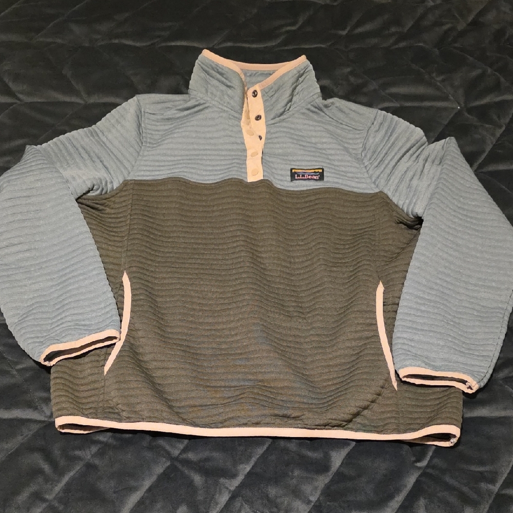 L.L. Bean Blue and Gray Sweatshirt